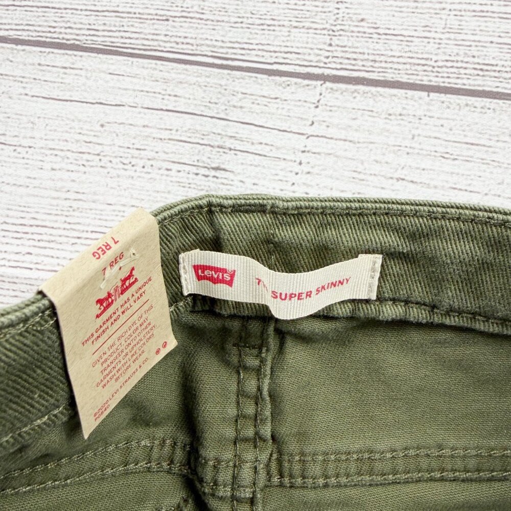 Levi’s Girls Super Skinny Jeans Regular Olive Green Distressed Stretch NWT 7 - Picture 3 of 5
